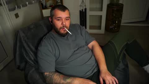 Snapshot of alexirr chatting on 03/02/25, 09:11 Alex online show from 03/02/25, 09:11