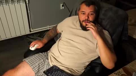 Snapshot of alexirr chatting on 09/16/25, 08:32 Alex online show from 09/16/25, 08:32