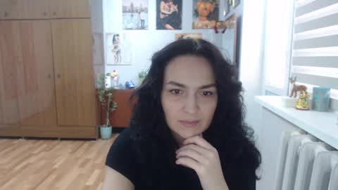 AlexisMillers online show from 10/06/25, 09:29