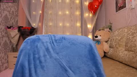 Snapshot of alexissadele chatting on 12/25/24, 01:10 Amely online show from 12/25/24, 01:10