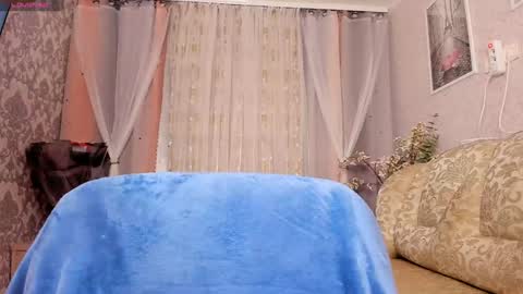 Snapshot of alexissadele chatting on 01/25/25, 01:21 Amely online show from 01/25/25, 01:21
