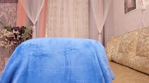 Snapshot of alexissadele chatting on 02/12/25, 01:19 Amely online show from 02/12/25, 01:19