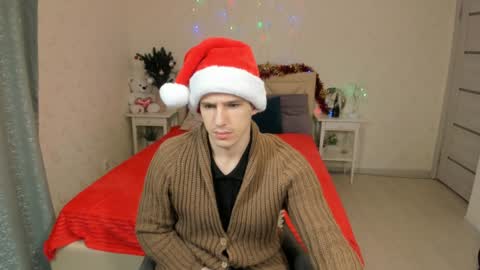 Snapshot of alexs_771 chatting on 12/28/24, 12:35 Dennis online show from 12/28/24, 12:35