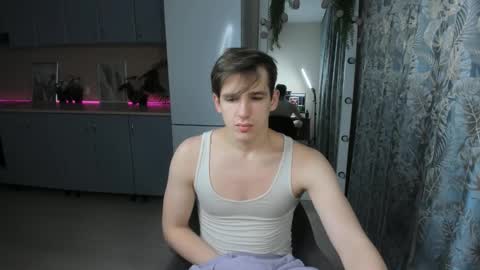 Snapshot of alexs_771 chatting on 01/21/25, 12:50 Dennis online show from 01/21/25, 12:50