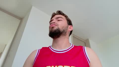 Snapshot of alextwunkk chatting on 10/30/25, 08:09 Alex online show from 10/30/25, 08:09