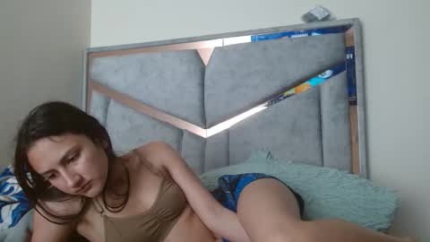 alex y luisa online show from 11/04/25, 03:55