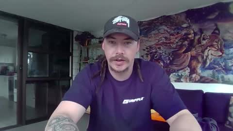 Alex online show from 10/18/25, 03:20