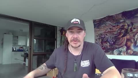 Alex online show from 11/18/25, 03:23