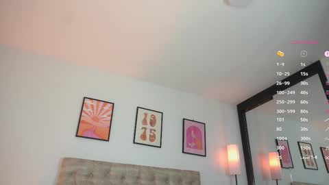 Snapshot of alexxa_dz chatting on 02/13/25, 01:50 online show from 02/13/25, 01:50