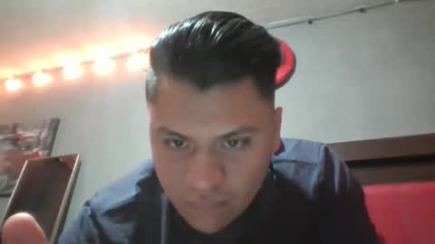 Snapshot of alexxxmoon21 chatting on 10/20/25, 06:36 alexxxmoon21 online show from 10/20/25, 06:36