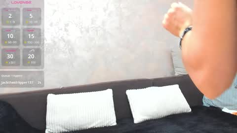 alexya_kat online show from 11/22/25, 08:24