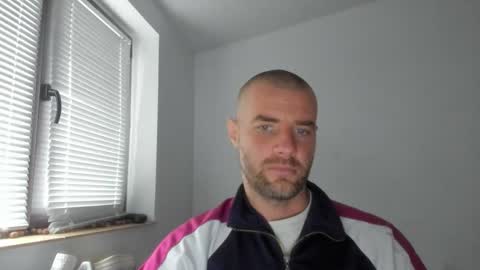 alfiesolomons87 online show from 10/07/25, 11:18