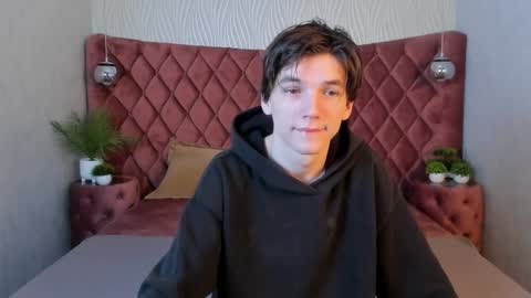 Alfred online show from 11/14/25, 07:07