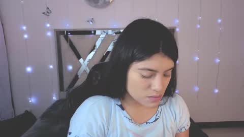 Carolina Join The Fan Club  online show from 10/23/25, 02:22