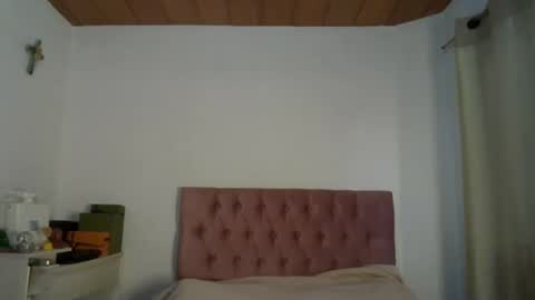 Snapshot of alia054 chatting on 01/31/25, 12:29 Alia online show from 01/31/25, 12:29