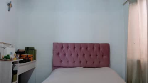 Snapshot of alia054 chatting on 10/02/25, 12:12 Alia online show from 10/02/25, 12:12