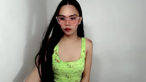 Snapshot of aliahadams chatting on 10/14/25, 09:43 ALIAH online show from 10/14/25, 09:43