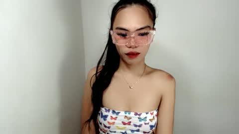 Snapshot of aliahadams chatting on 10/16/25, 02:29 ALIAH online show from 10/16/25, 02:29