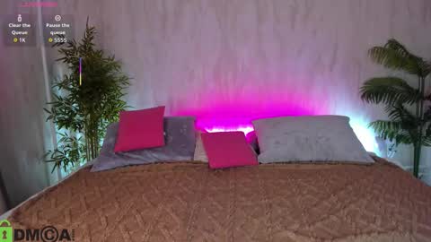 alic_black online show from 11/06/25, 12:22