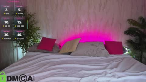 alic_black online show from 11/20/25, 12:44