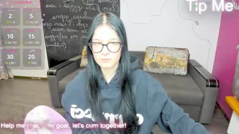 Alica online show from 11/21/25, 07:51