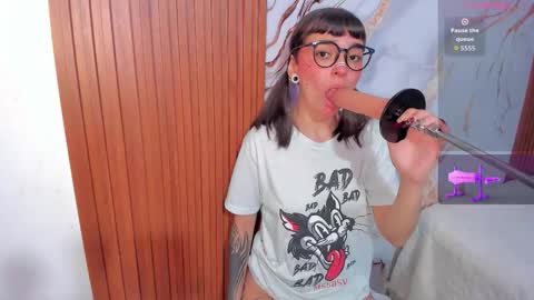 alice online show from 10/08/25, 07:44