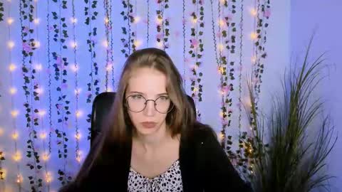 Snapshot of alice_cold chatting on 09/22/25, 05:42 alice_cold online show from 09/22/25, 05:42