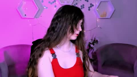 alice_cold online show from 11/12/25, 08:08