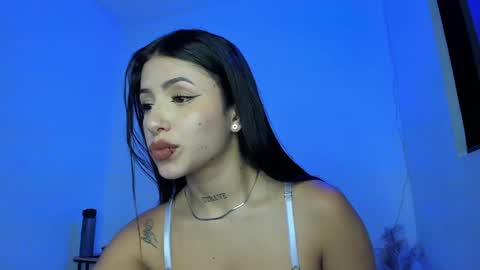 Snapshot of alice_fox___ chatting on 01/15/25, 12:47 Manuela online show from 01/15/25, 12:47