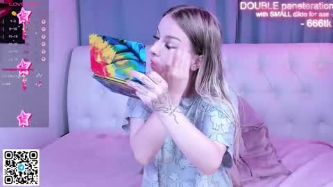 Snapshot of alice_halle chatting on 11/07/25, 12:43 alice_halle online show from 11/07/25, 12:43