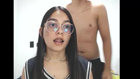 Snapshot of alice_julieta chatting on 11/04/25, 12:54 Alice Julieta online show from 11/04/25, 12:54