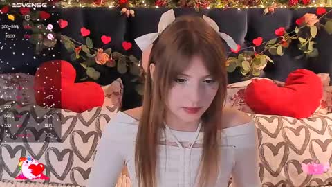 Snapshot of alice_langley chatting on 02/14/25, 12:14 Alice 3 online show from 02/14/25, 12:14