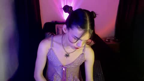 Snapshot of alice_m00nn chatting on 12/10/24, 09:01 alice_m00nn online show from 12/10/24, 09:01