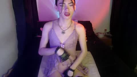 Snapshot of alice_m00nn chatting on 01/09/25, 11:25 alice_m00nn online show from 01/09/25, 11:25