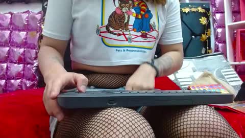 alice online show from 10/12/25, 01:10