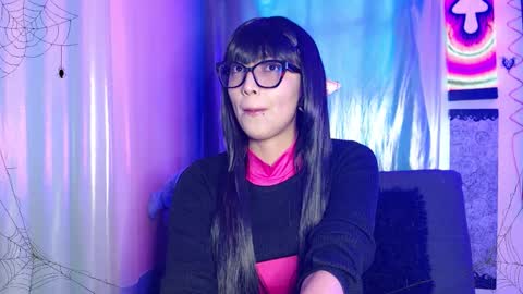      online show from 10/05/25, 05:33