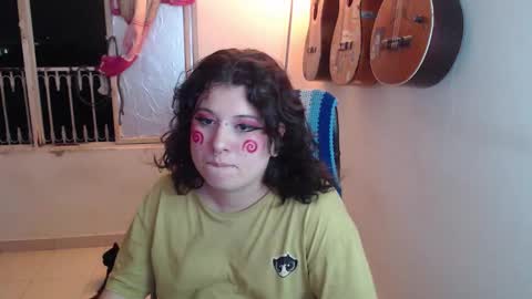 Alicia Aldara online show from 10/19/25, 03:40