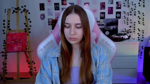 alicecharmy online show from 10/13/25, 06:13