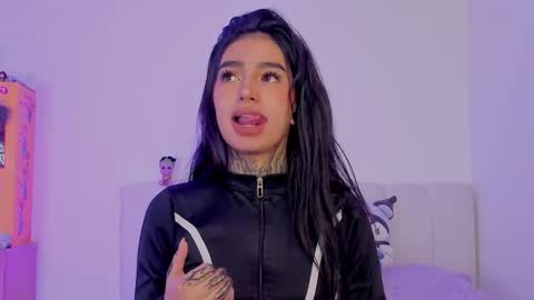 Alice  online show from 10/14/25, 07:14