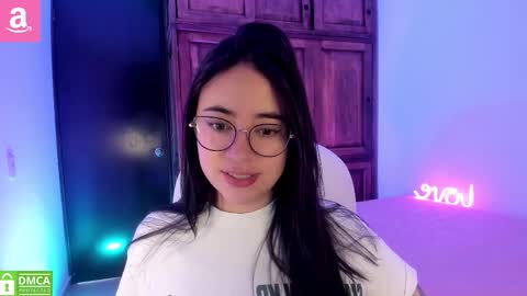 Snapshot of alicee_2 chatting on 09/14/25, 02:05 Aliceee .. 97YP9VWGZHrefnav wishlist lists 1 online show from 09/14/25, 02:05
