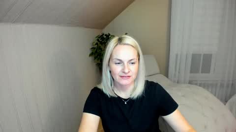 Alicee online show from 12/23/24, 04:50