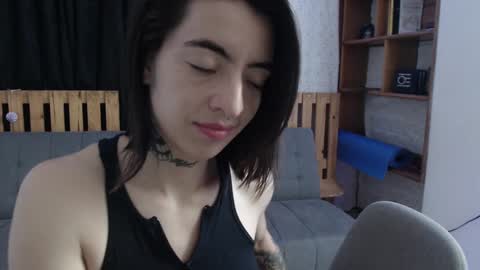 alicee_logan_ online show from 01/30/25, 04:58