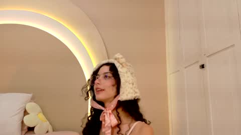 Snapshot of alicee_rodriguez chatting on 01/20/25, 11:21 alice online show from 01/20/25, 11:21