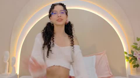 alice online show from 10/20/25, 03:56