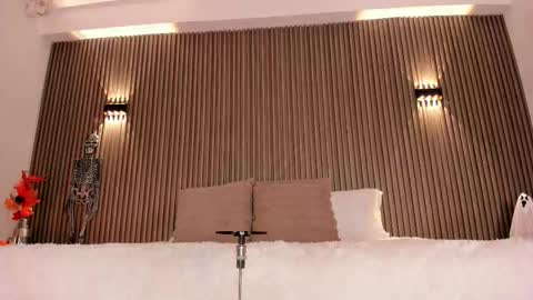 Alice  online show from 10/26/25, 04:29