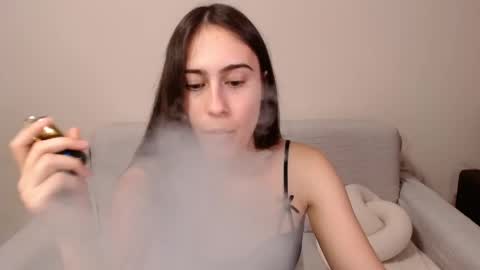 Snapshot of alicekollt chatting on 01/03/25, 03:05 alicekollt online show from 01/03/25, 03:05