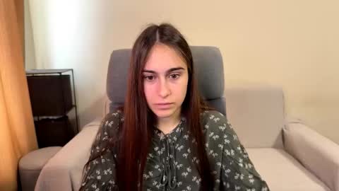 alicekollt online show from 10/17/25, 10:51