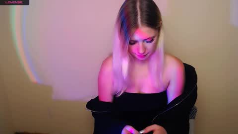 Alice online show from 10/13/25, 10:15