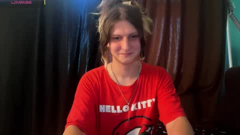 Snapshot of alicepinkhead chatting on 09/22/25, 01:57 AlicePinkhead online show from 09/22/25, 01:57