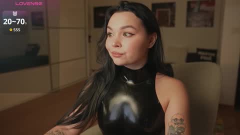 Alice online show from 11/04/25, 12:21